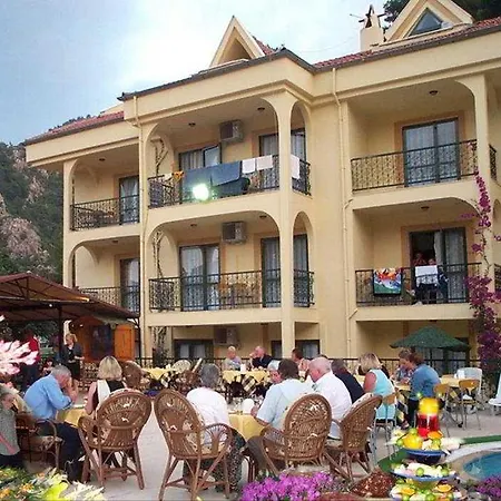 Alenz Apart Appartement İçmeler