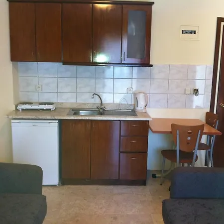 Alenz Apart Appartement İçmeler